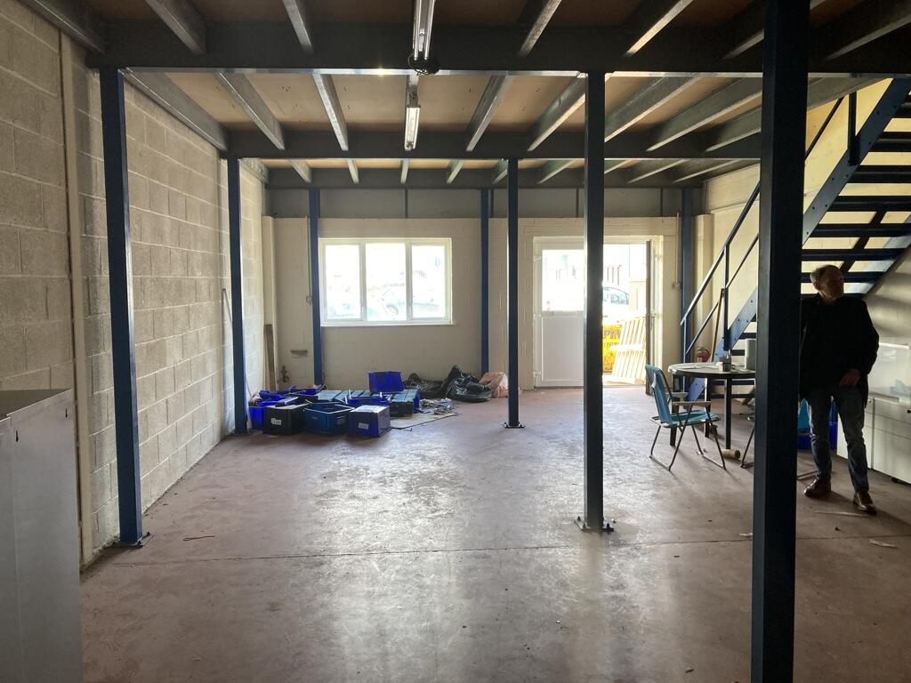 Photo 5