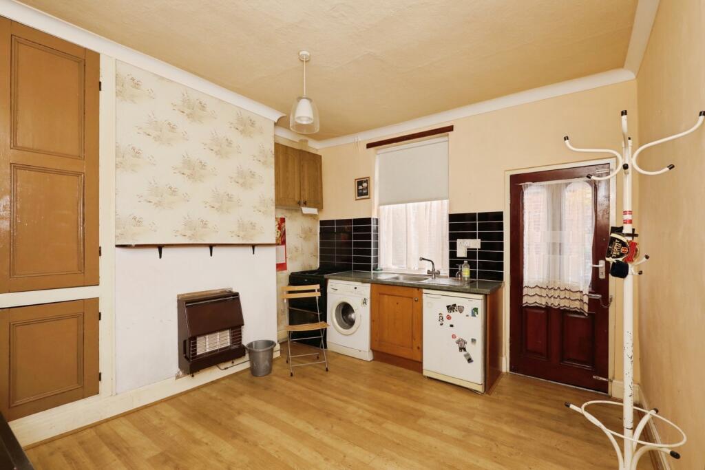 House in Sheffield, Little Sheffield, Highfield - View 3