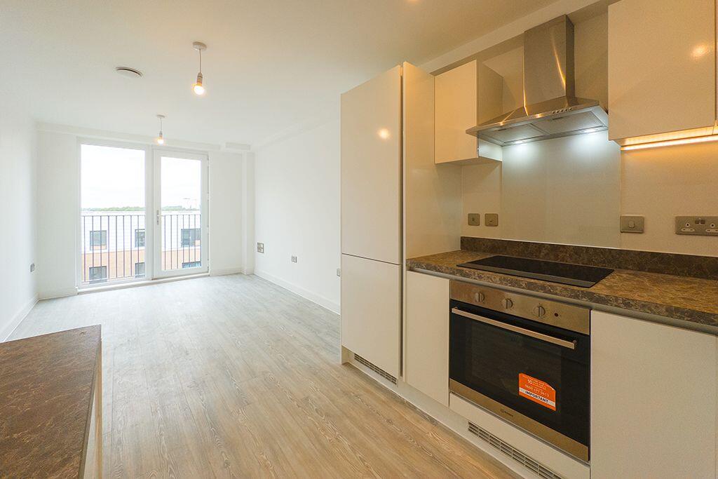 Main image of property: Middlewood Plaza, Craven Street, Salford