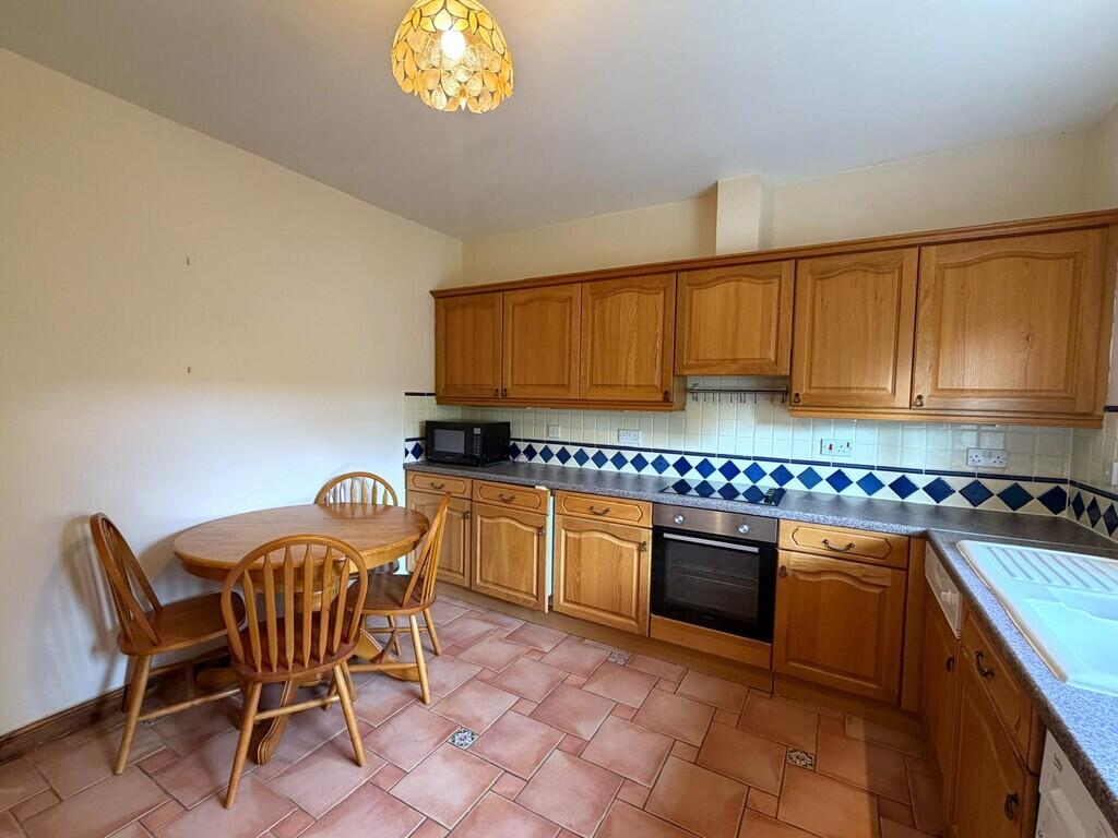 House in Derbyshire Dales, Doveridge - More