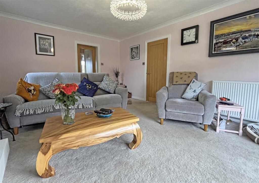 Ffordd Tan'r Allt, Abergele, Conwy, LL22 photo 4