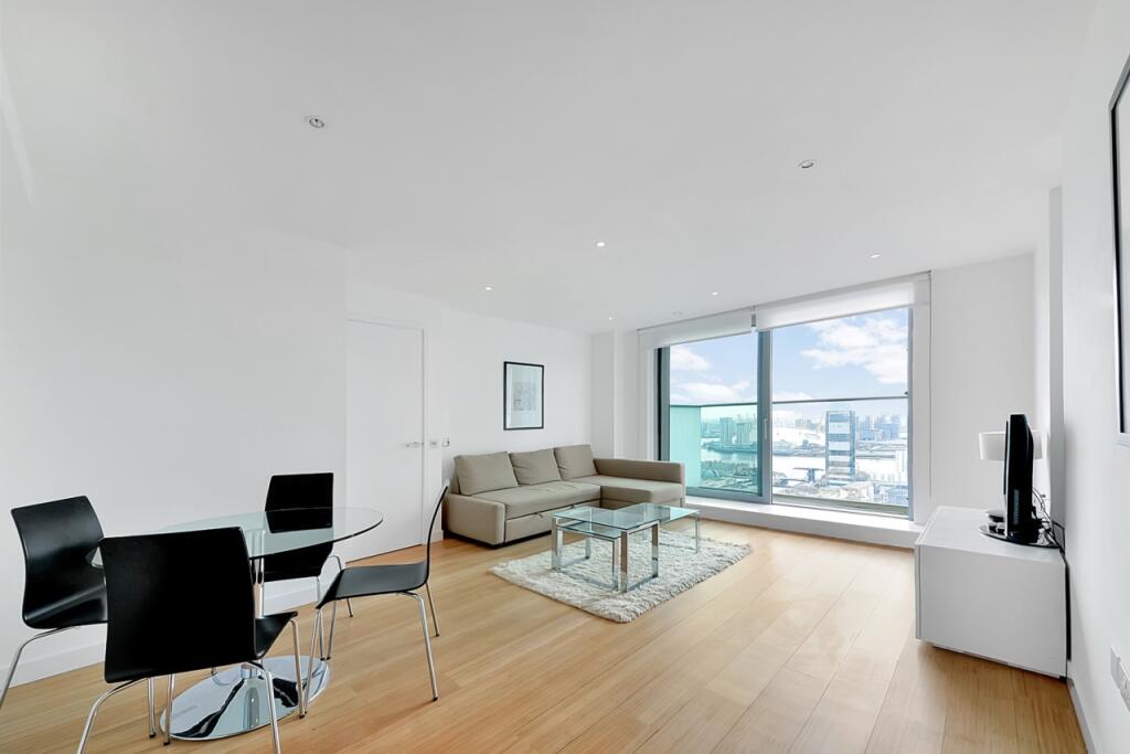 Main image of property: Pan Peninsula Square, Canary Wharf, London, E14