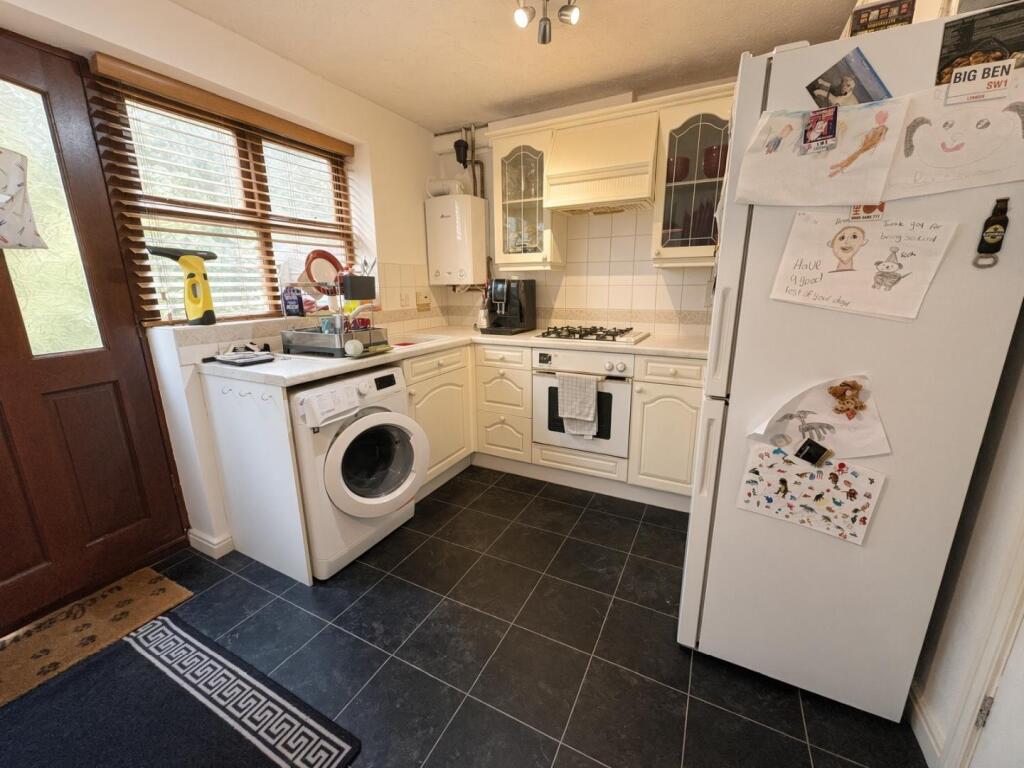 House in Northampton, West Northamptonshire - View 3