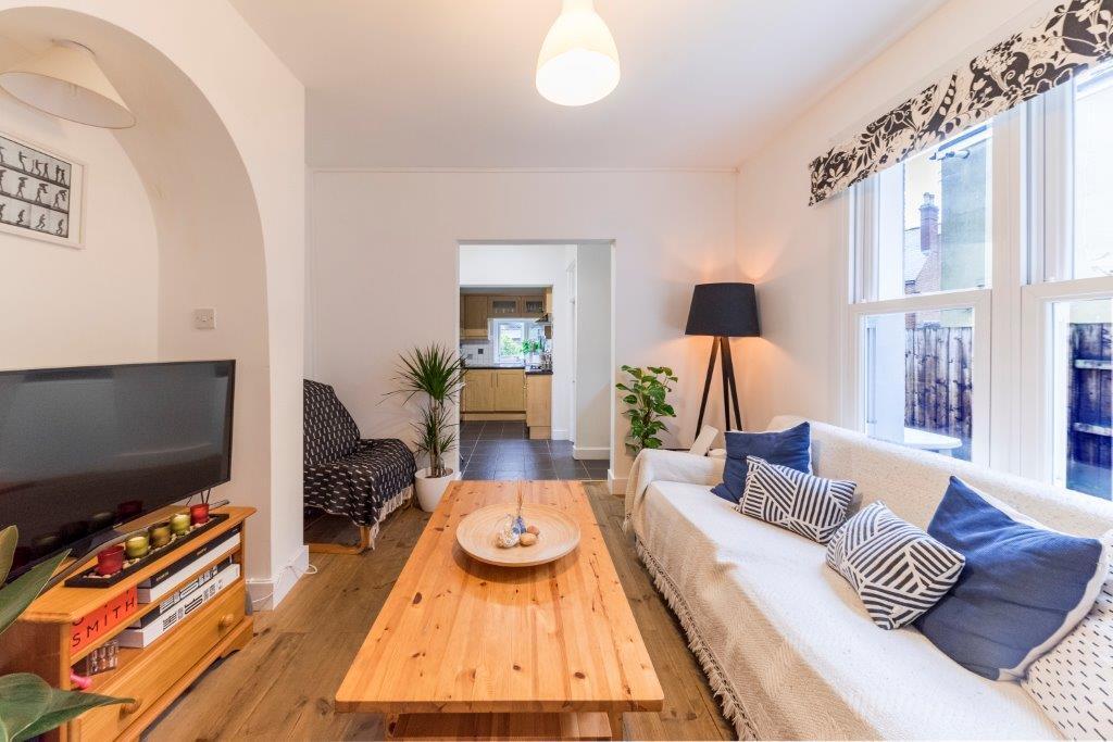 Main image of property: Walm Lane, Willesden Green, NW2