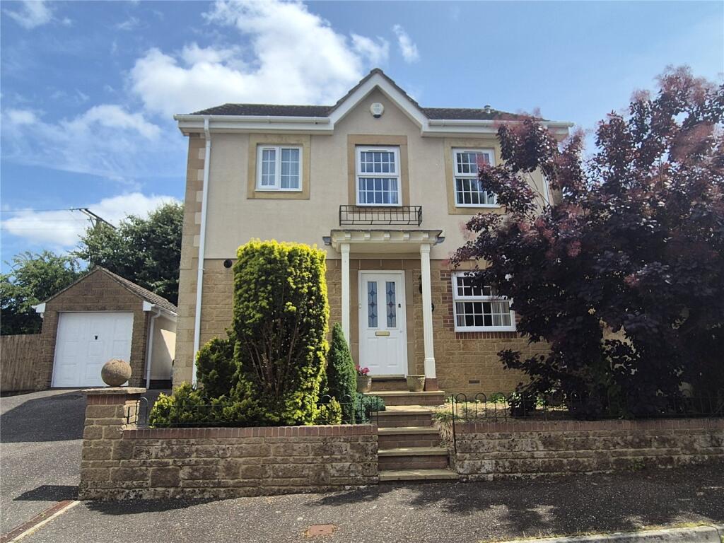 4-bed detached on Heron Way, Ilminster, Somerset, TA19, £435,000