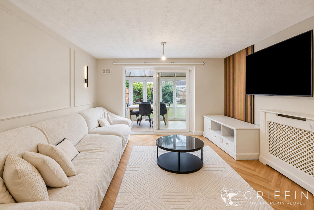 House in Romford - View 2