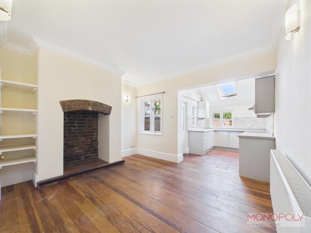South View, Gresford, Wrexham photo 4