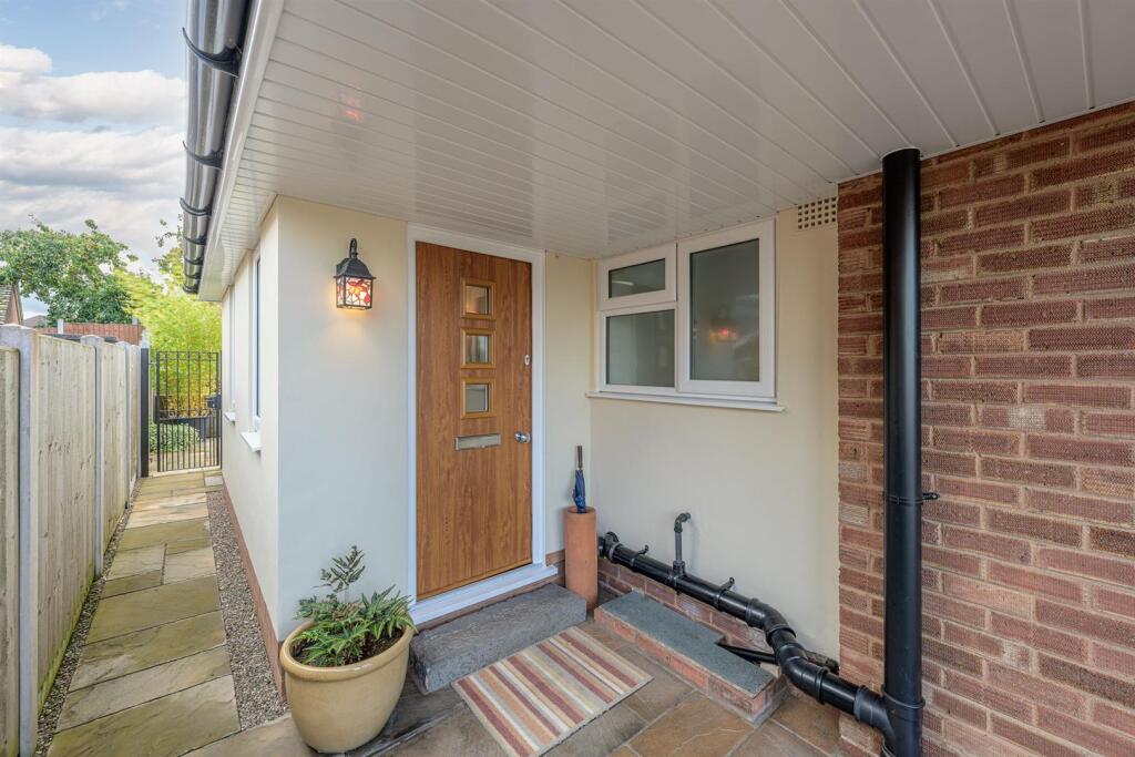 House in South Staffordshire, Gallowstree Elm, Kinver - View 5