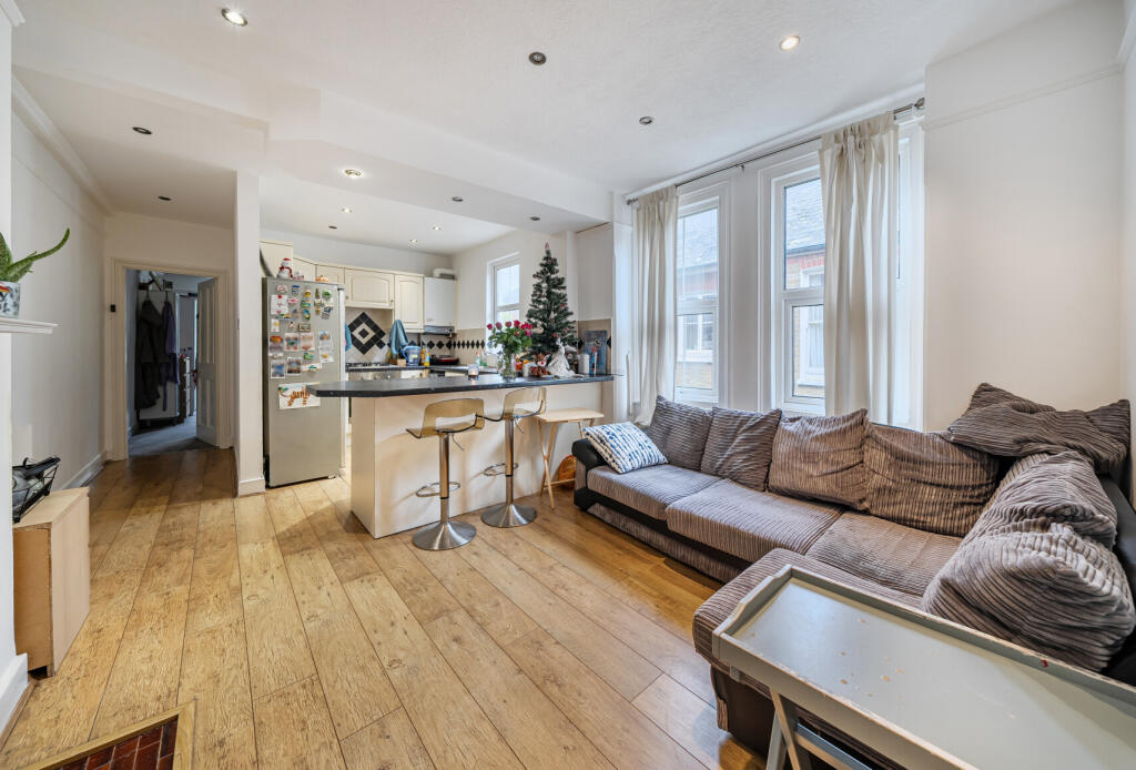 Main image of property: Weir Road, London, SW12