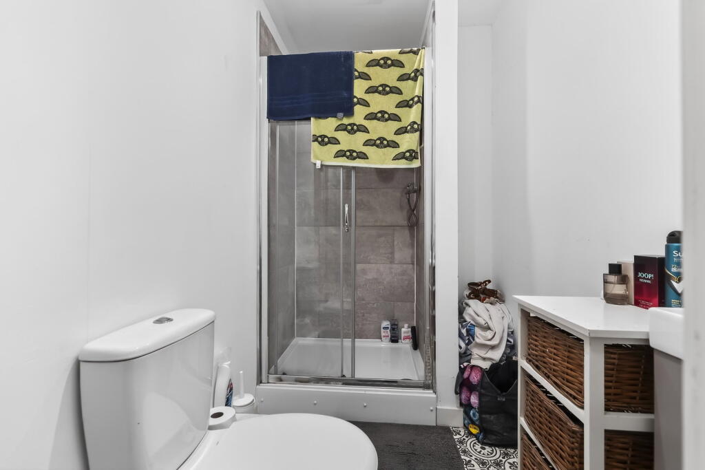 Apartment in Plymouth - More