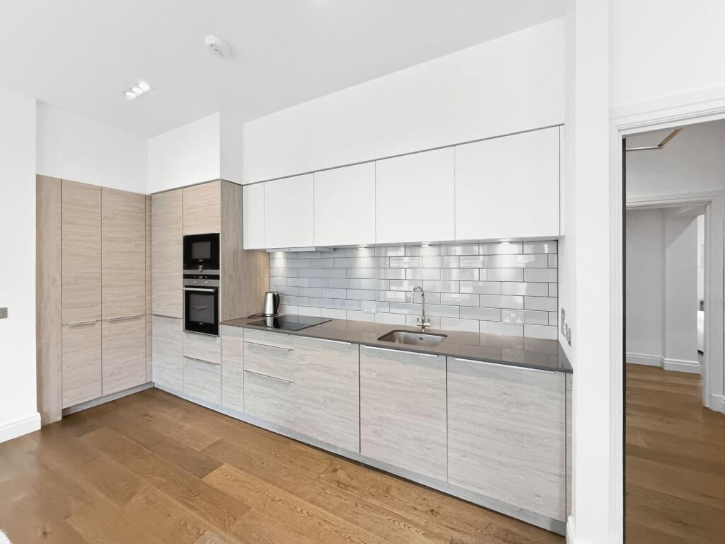 Apartment in Edinburgh - View 5