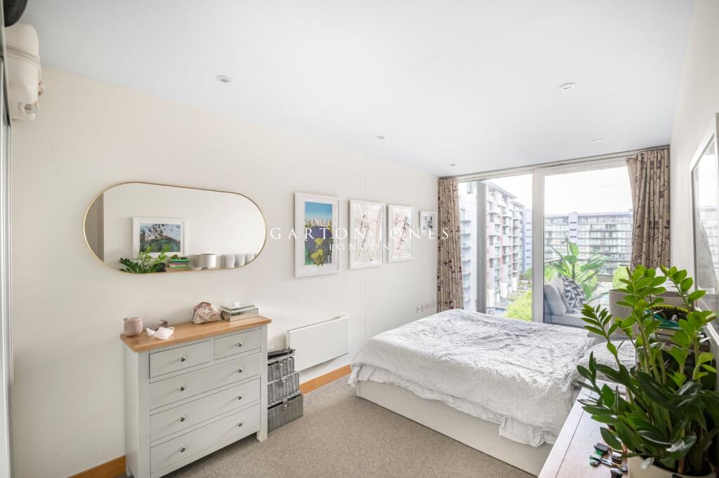 Apartment in London - More