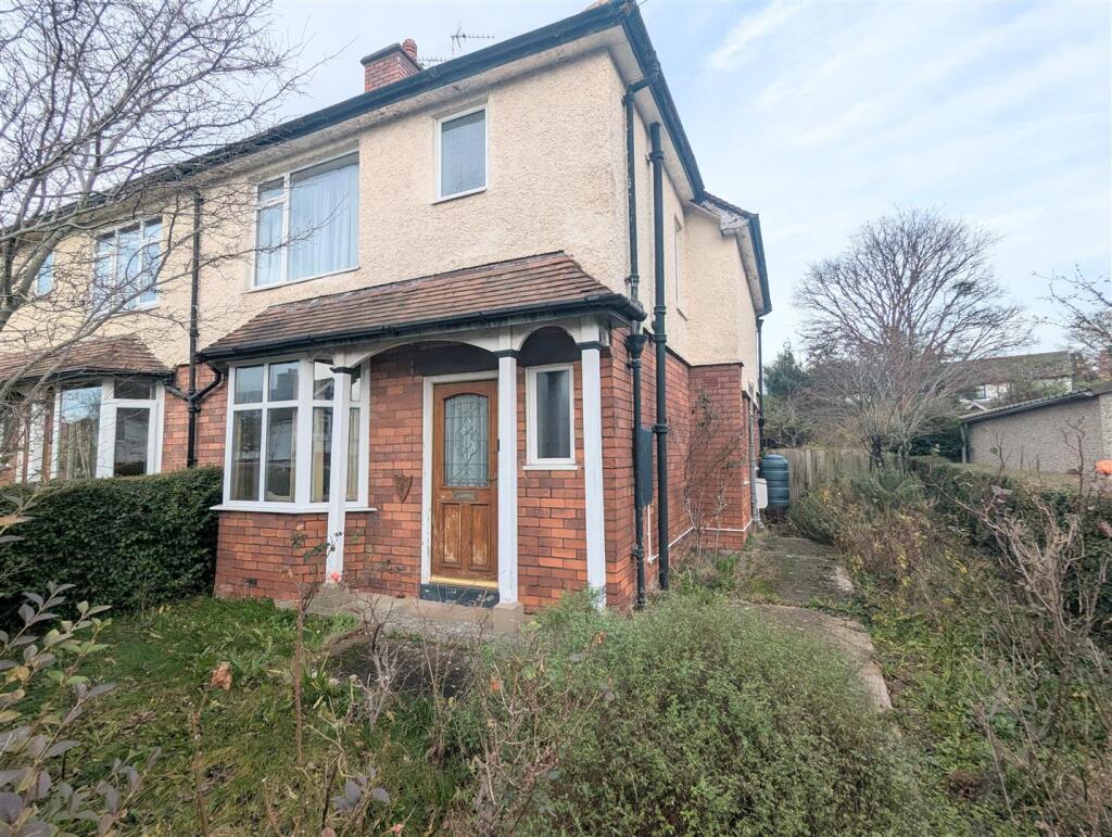 3-bed semi-detached on Link Road, Off Aylestone Hill,  Hereford, £200,000