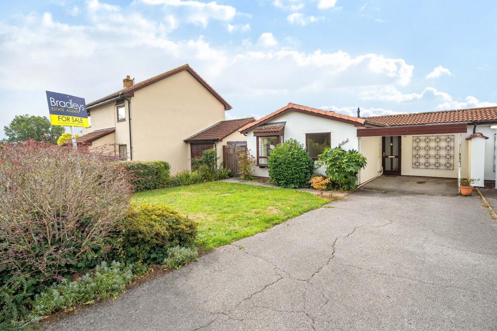 House in Torquay - More