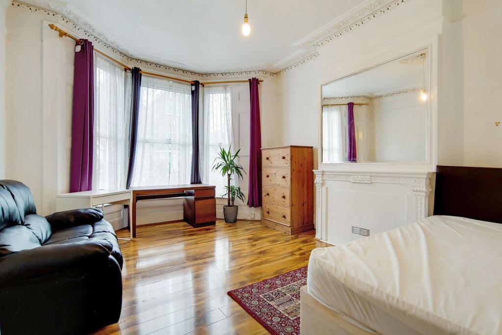 Main image of property: Victoria Road, Finsbury Park, London, N4