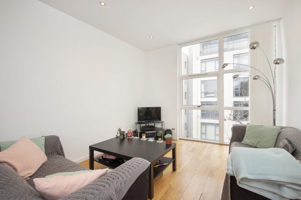 Main image of property: Long lane, Se1