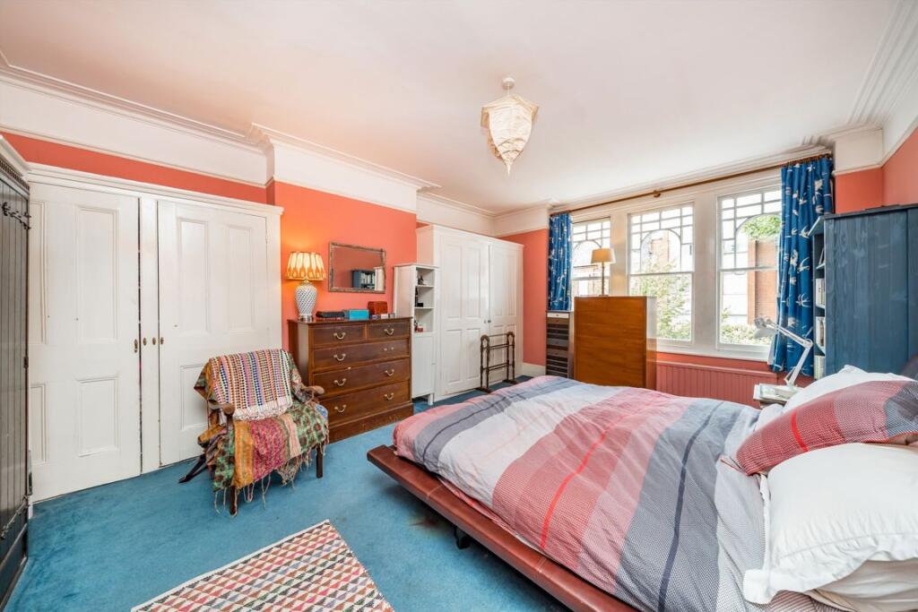 House in London - More