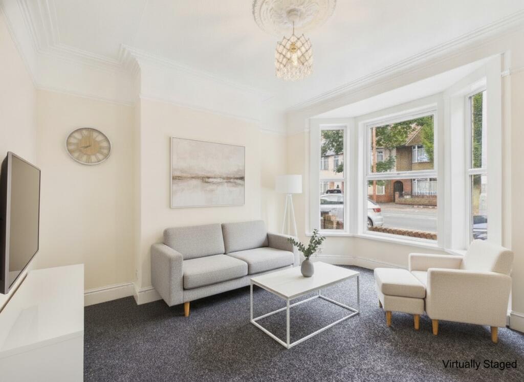 House in Hull, Kingston upon Hull - View 2