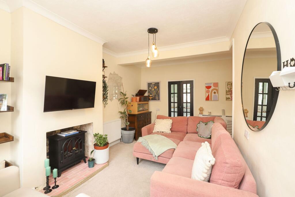 14, Sherwood Street photo 3