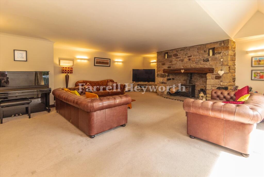 Piccadilly, Scotforth, Lancaster photo 4