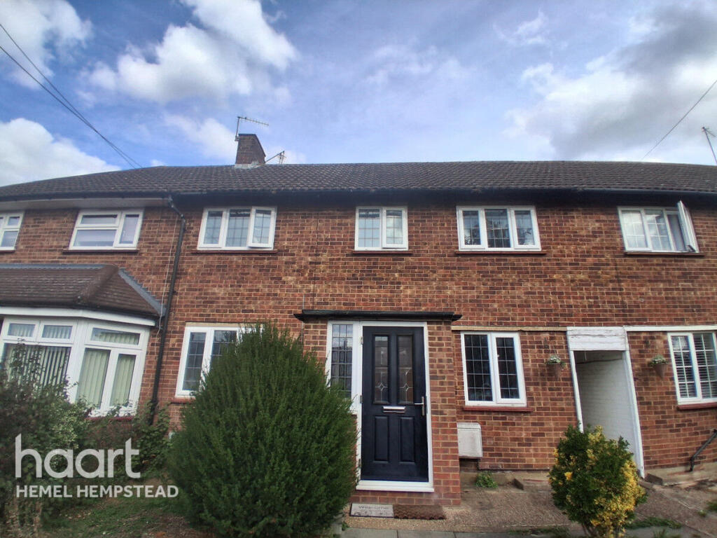 House in Watford - View 2