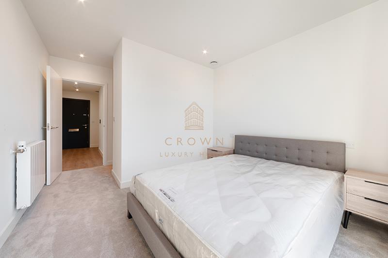 Apartment in London, TwelveTrees Park, West Ham - More
