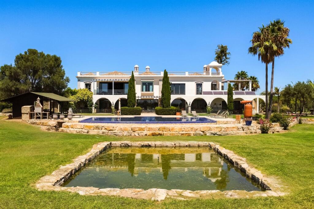 Main image of property: Algarve, Tavira (Santa Maria e Santiago)