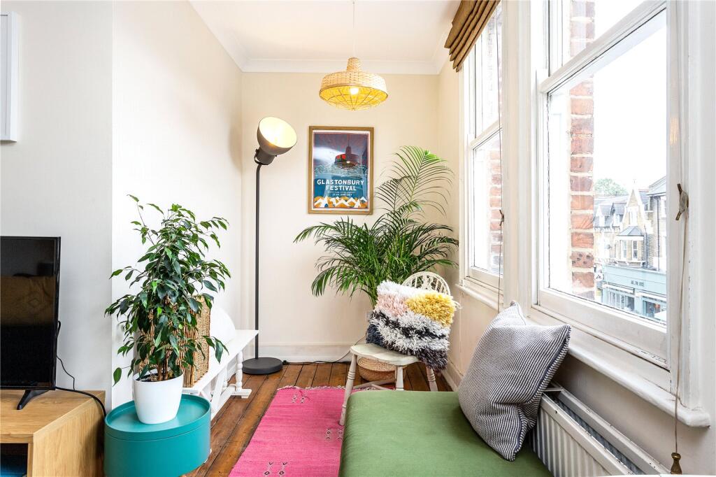 Apartment in London - View 3