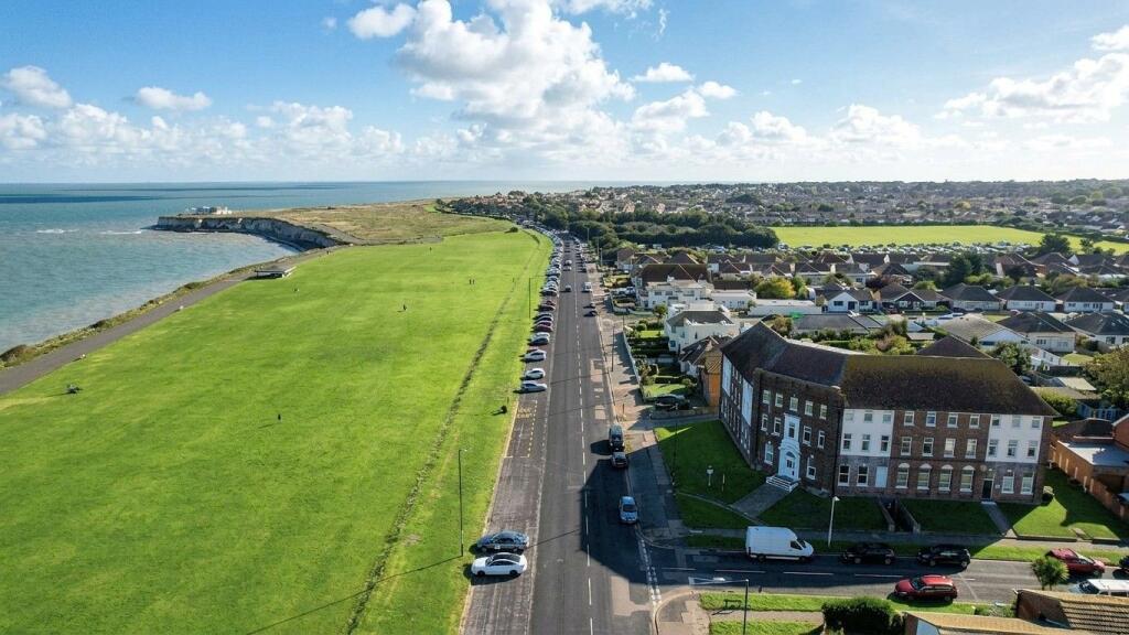Apartment in Canterbury - View 4