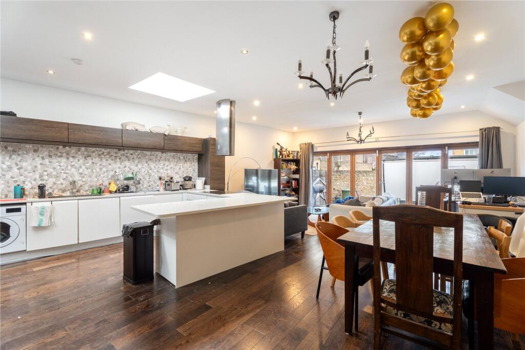 Main image of property: Langthorne Road, London, SW6