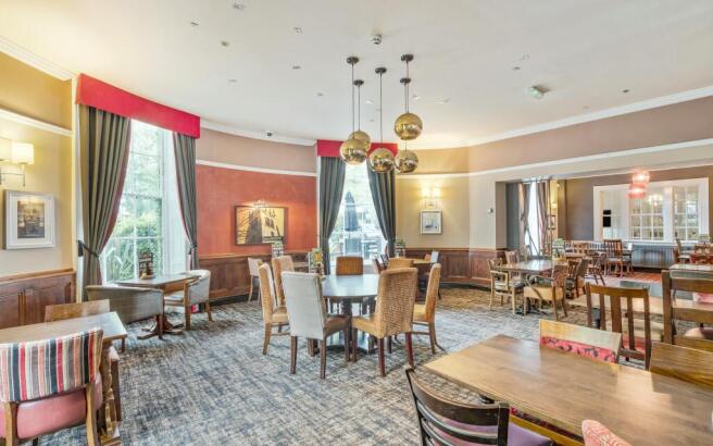 8690270-interior70.jpg