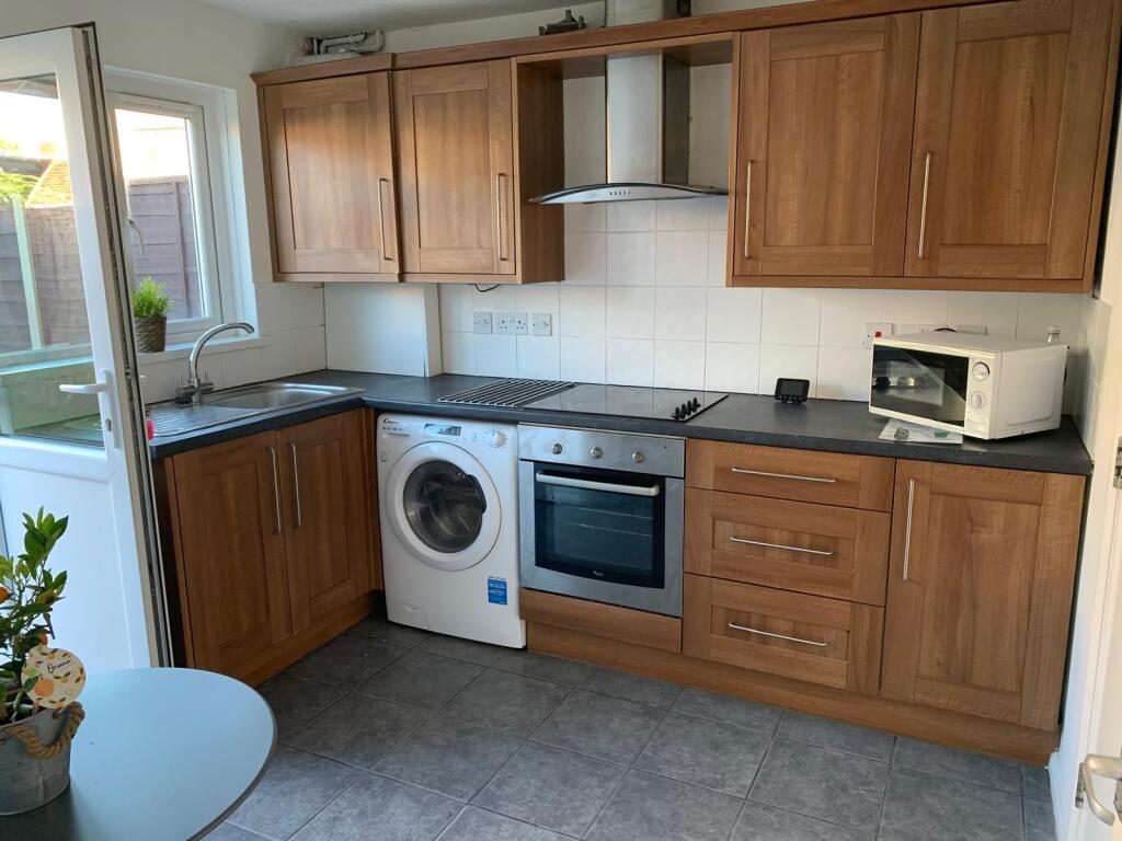 House in Portsmouth - View 4