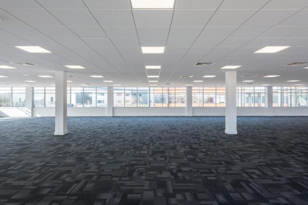 Vibe V3 Office Curator SMALL1.jpg