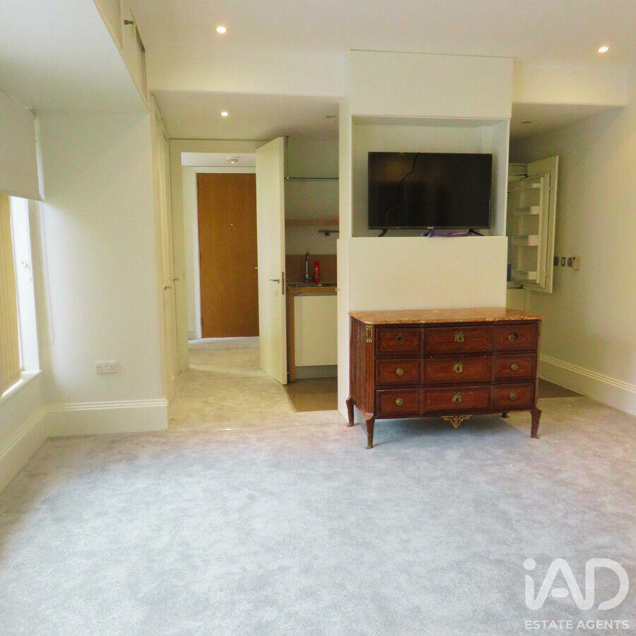 Studio apartment for rent
