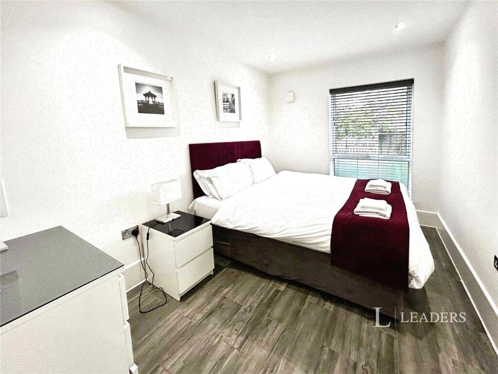 Apartment in Brighton - More