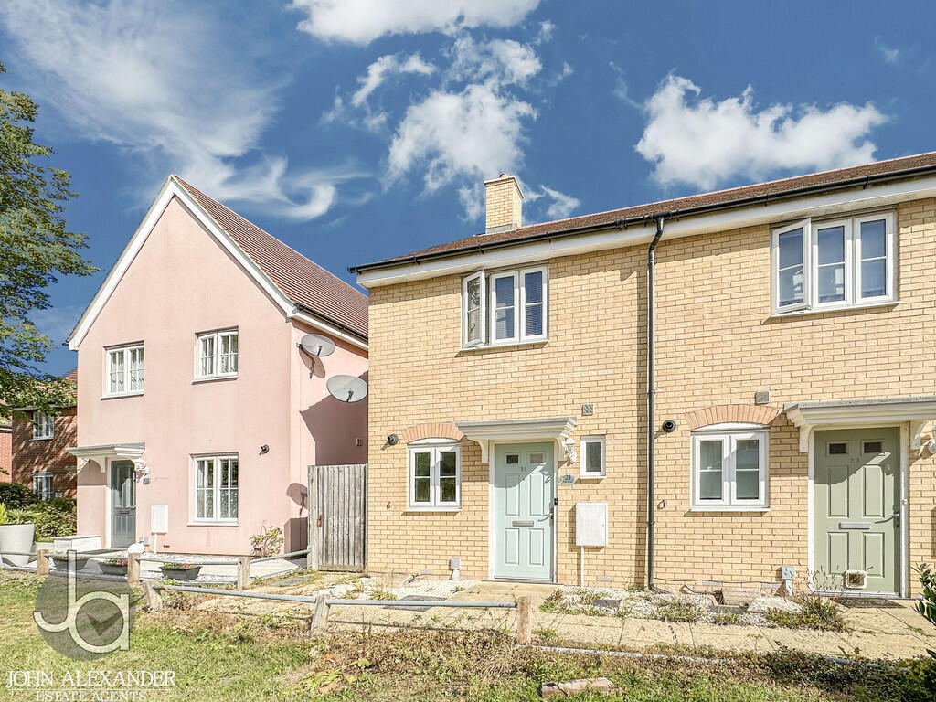 2-bed terraced on Wall Mews, Colchester, £90,000