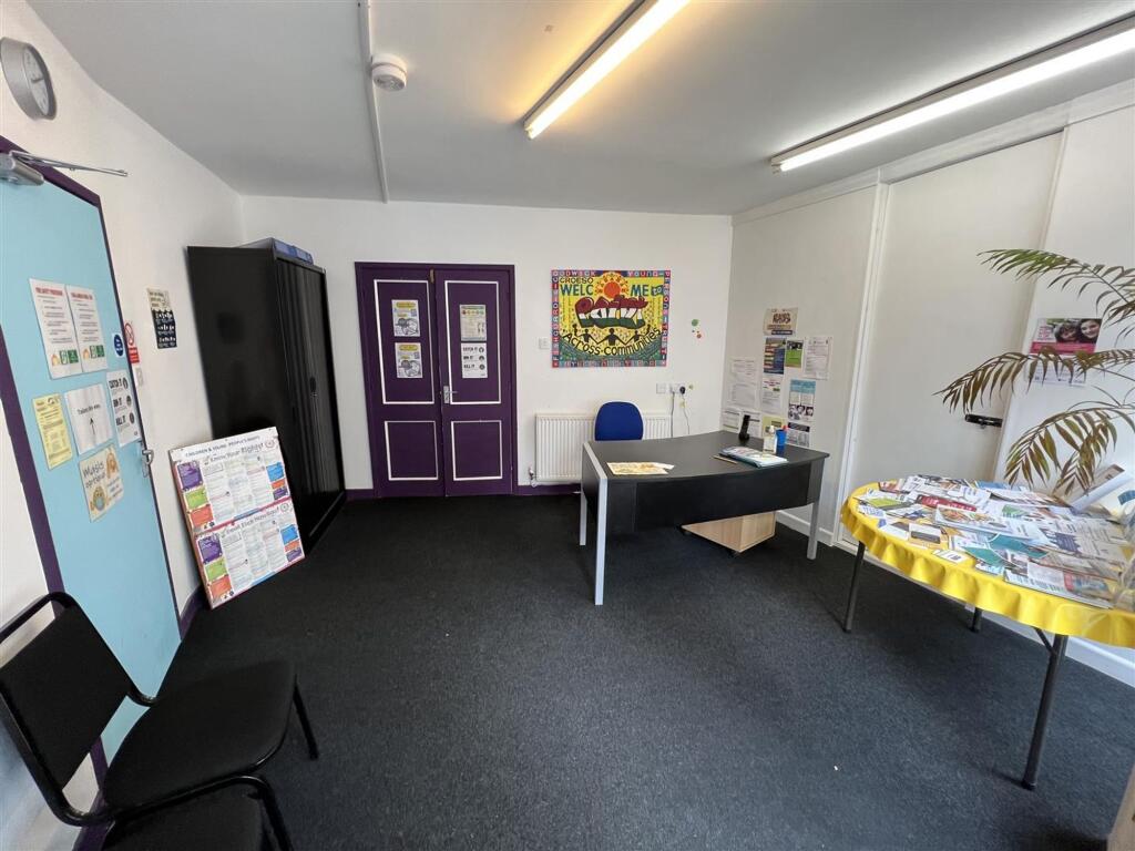 Parc Y Shwt, Fishguard, SA65 photo 4