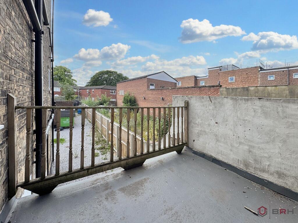 Apartment in Hull, Stepney - View 5