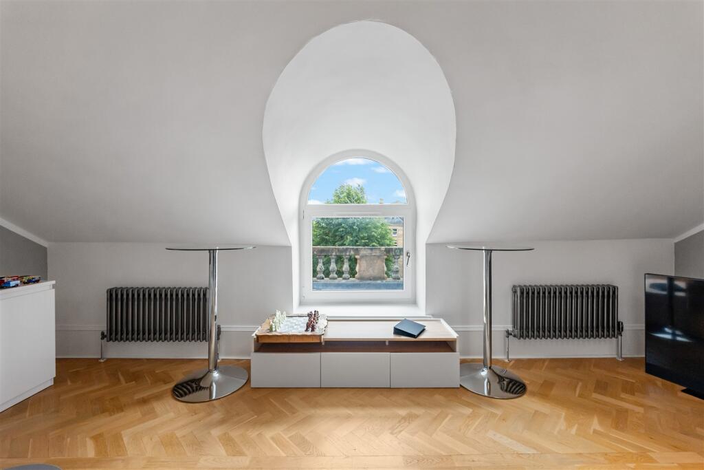 Apartment in Glasgow - More