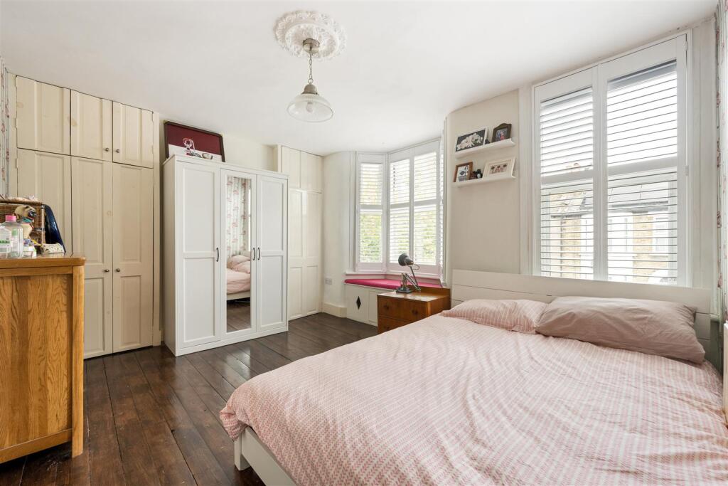 House in London - View 4