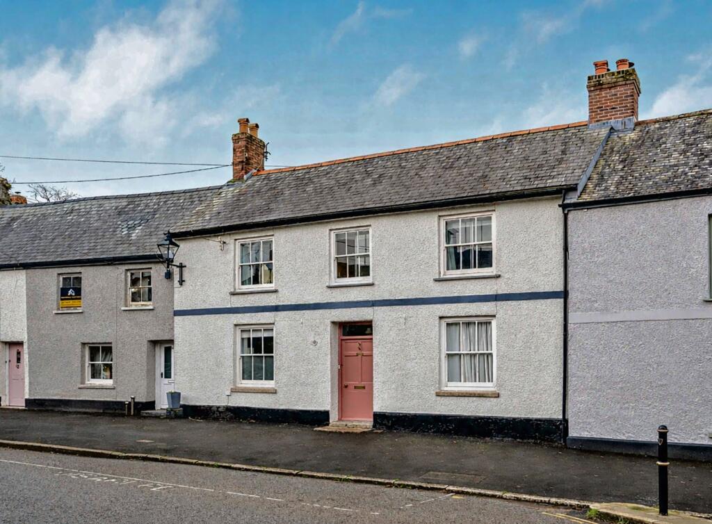 Main image of property: 15, Fore Street, Tregony, Cornwall, TR2