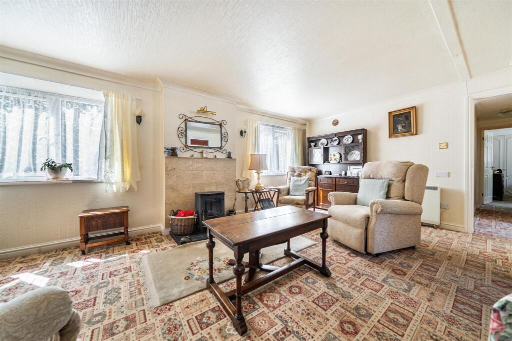 House in Swindon - View 4