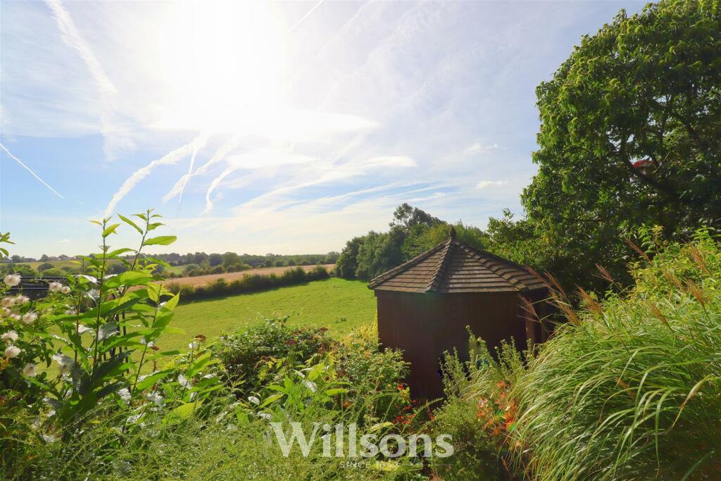 House in East Lindsey, East Keal - View 3