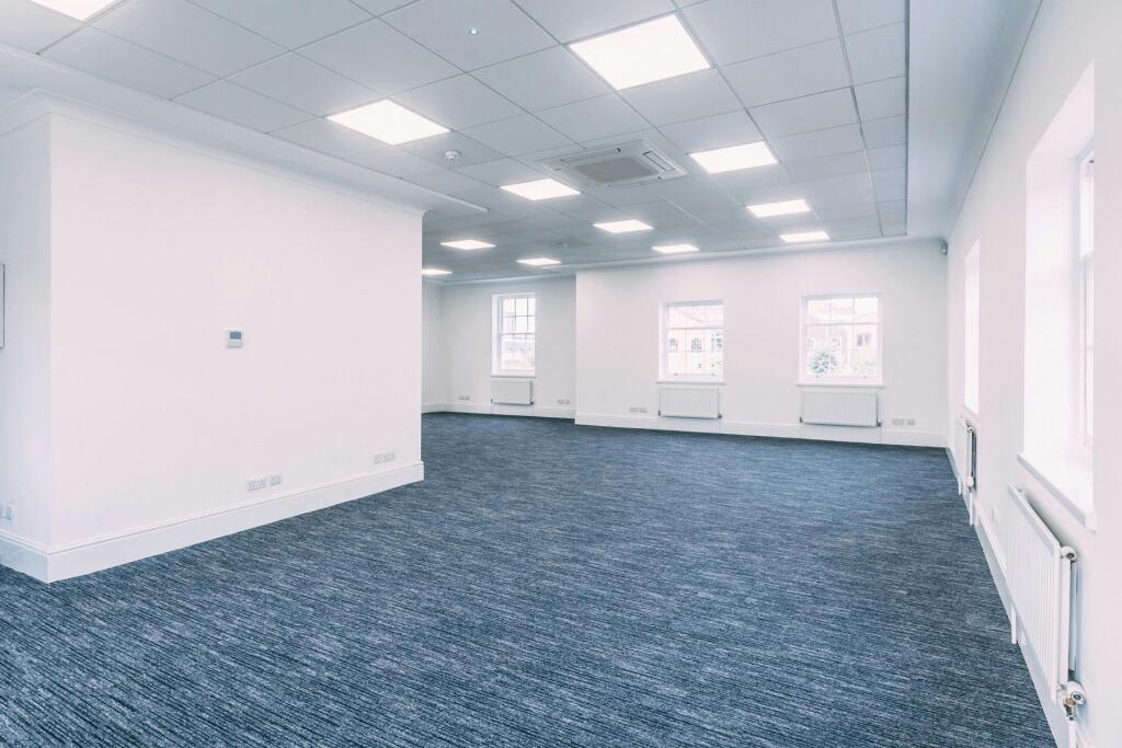 U4Office2.jpg