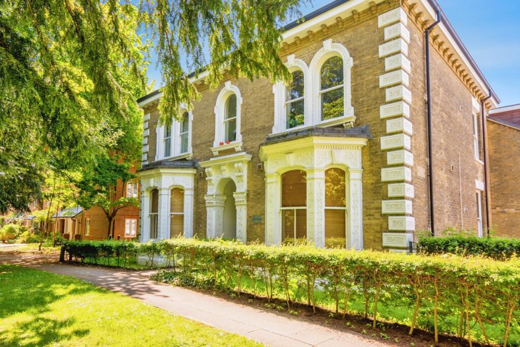 Main image of property: The Avenue, Southampton