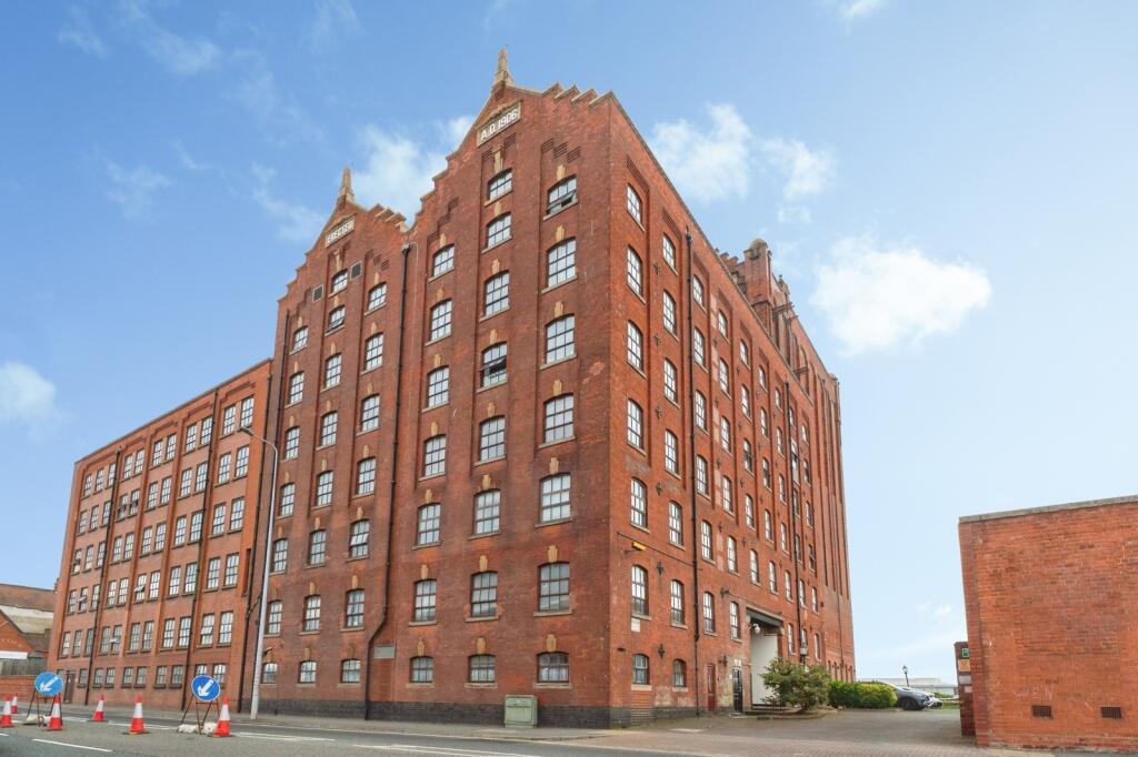 Main image of property: Victoria Street, Grimsby, Lincolnshire, DN31