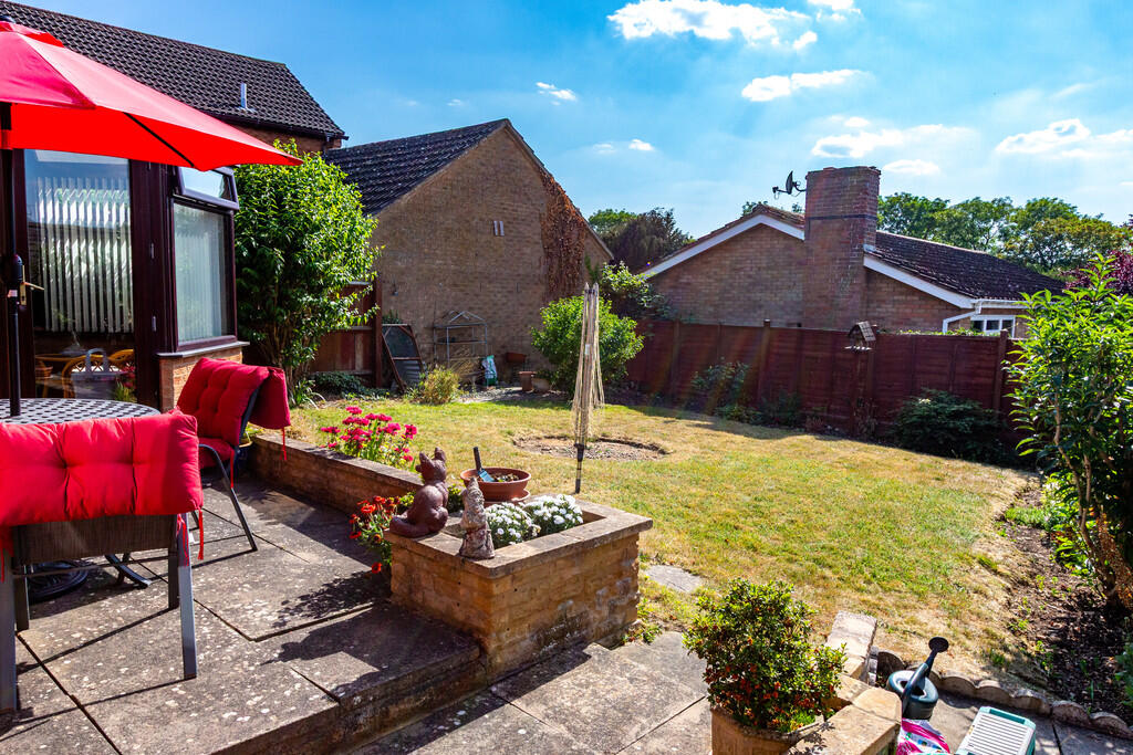 House in Wymington, Bedford - View 6