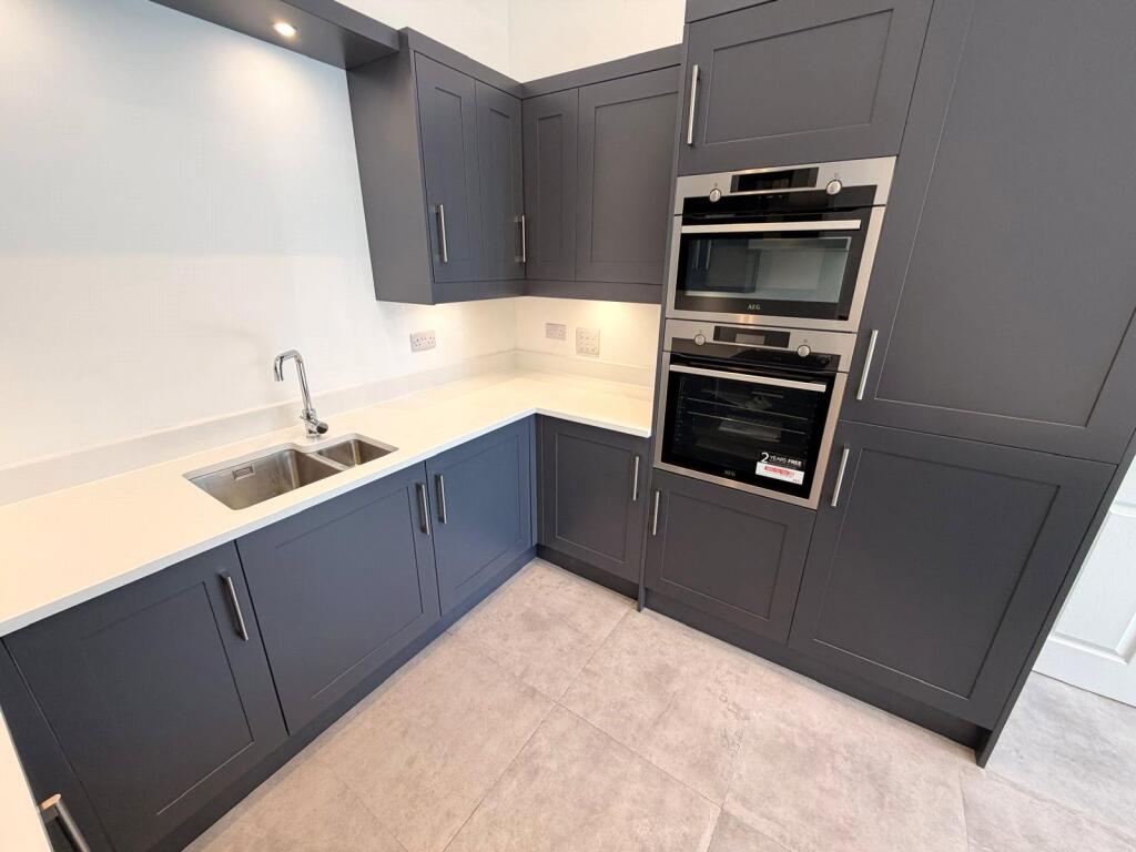 Apartment in Bolton, Horwich - View 5