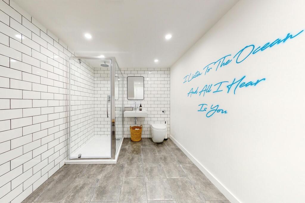 Shower.jpg
