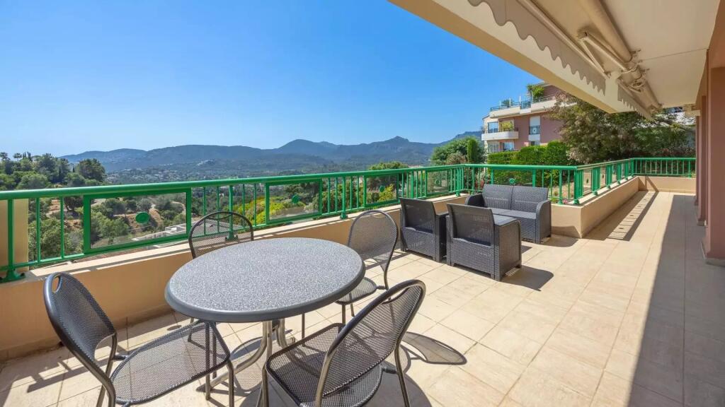 Main image of property: Provence-Alps-Cote d`Azur, Alpes-Maritimes, Mandelieu-la-Napoule